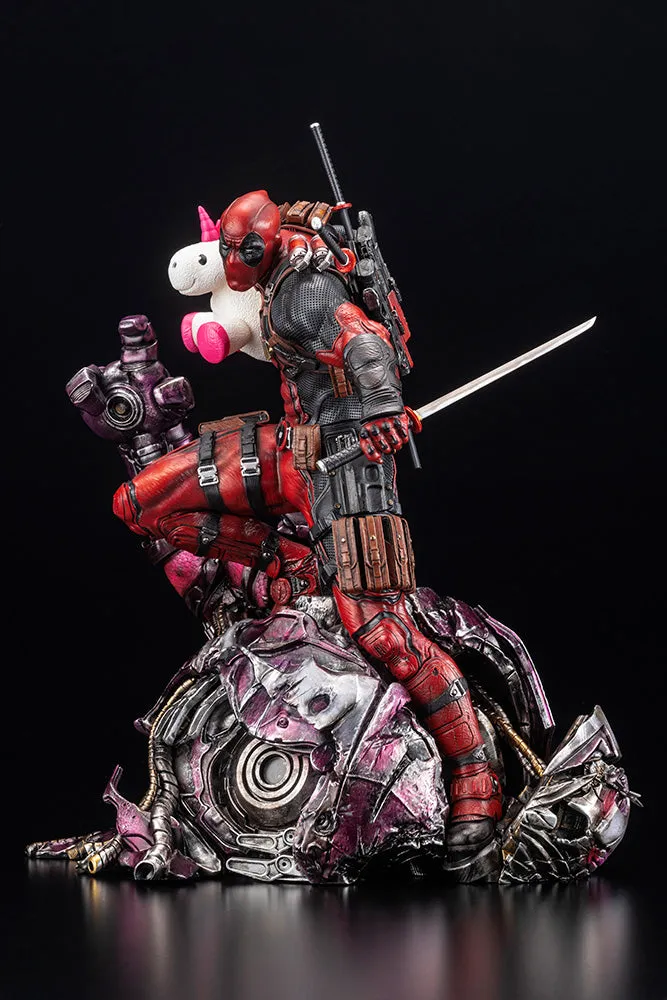 Deadpool Fine Art Signature Series 1/6 Scale Statue